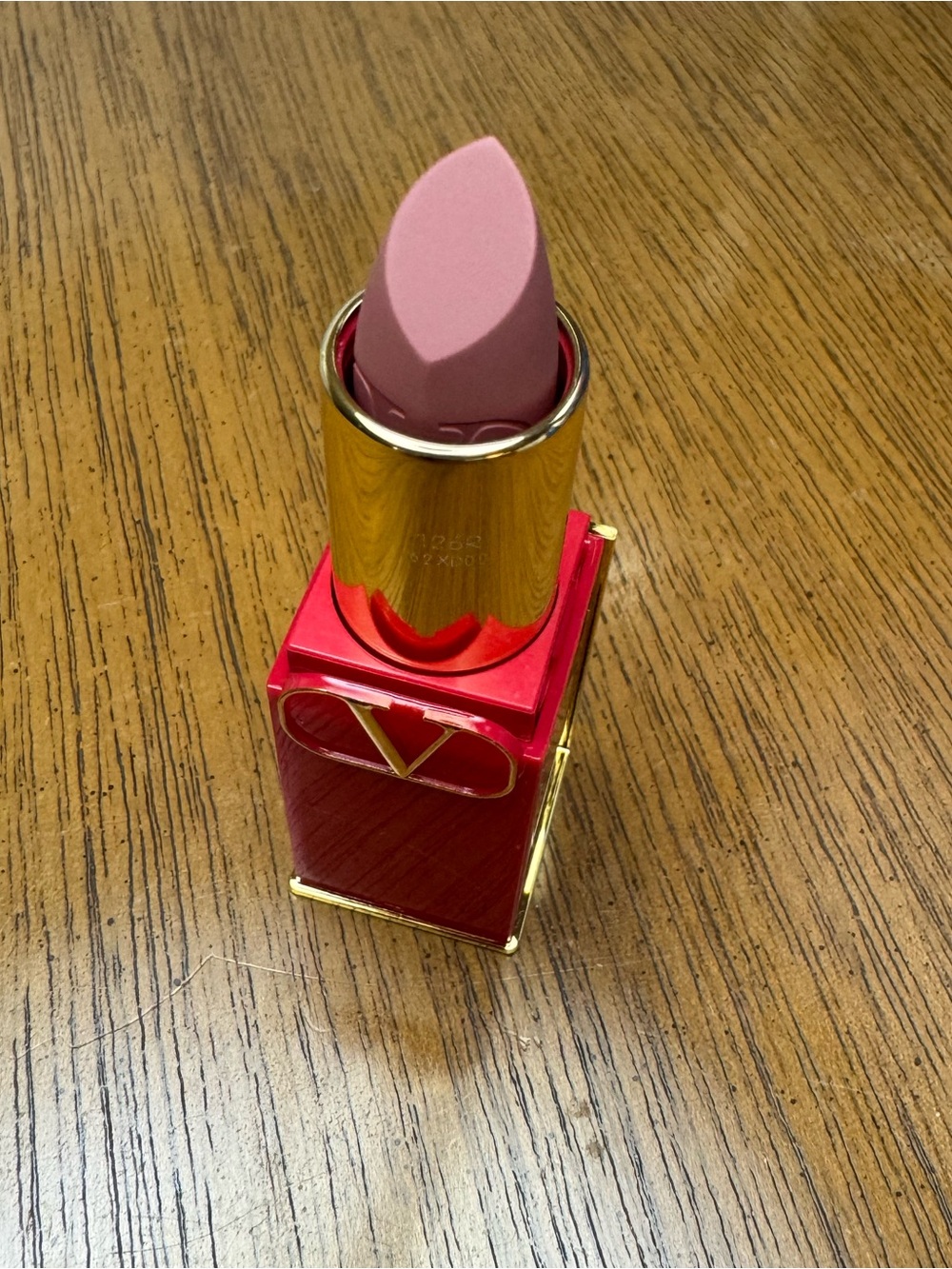 Valentino Rosso Valentino Striking Lip Color - 128R Thank You For The Flowers - Picture 9 of 10